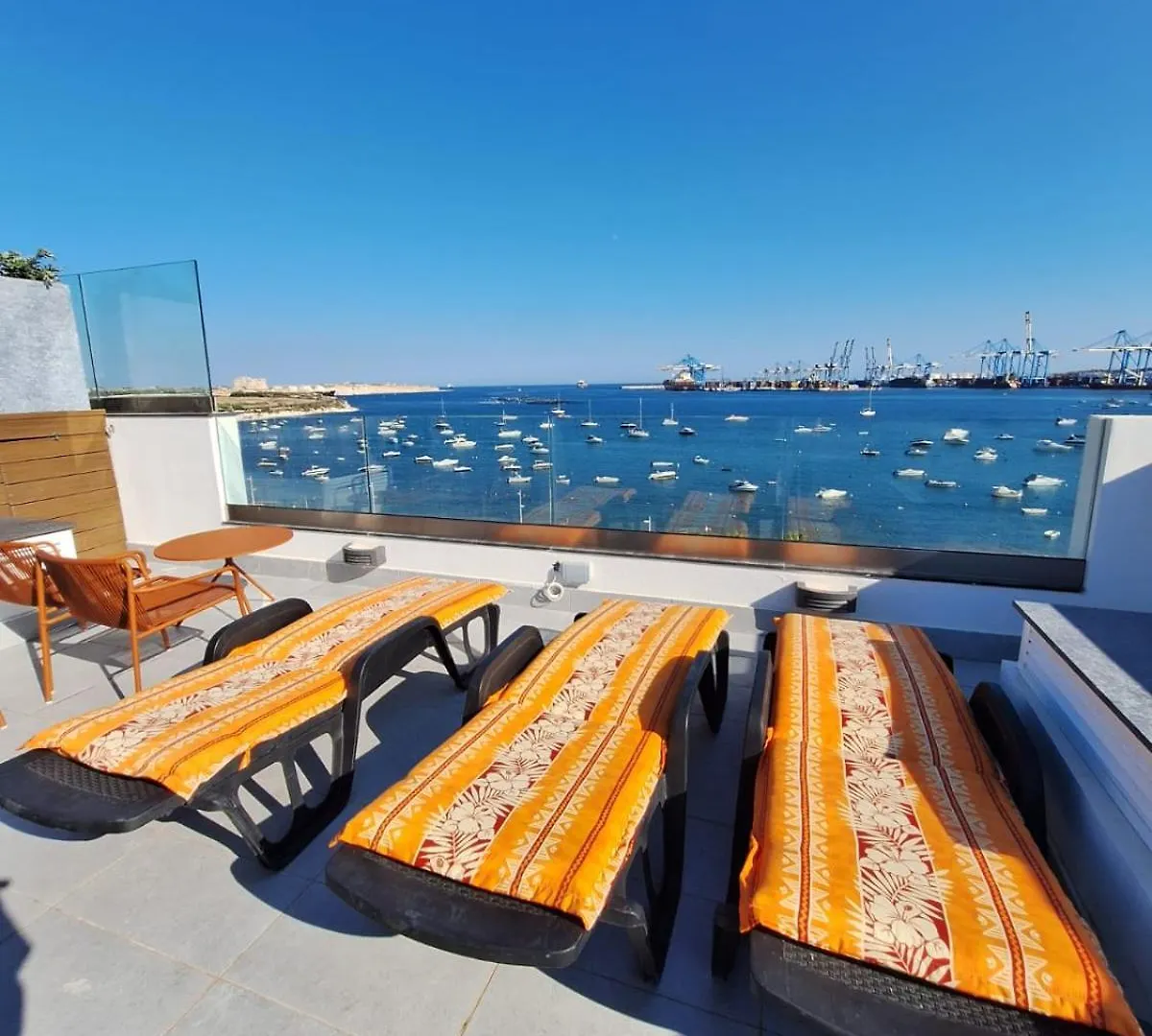 South32 Hotel Birzebbuga