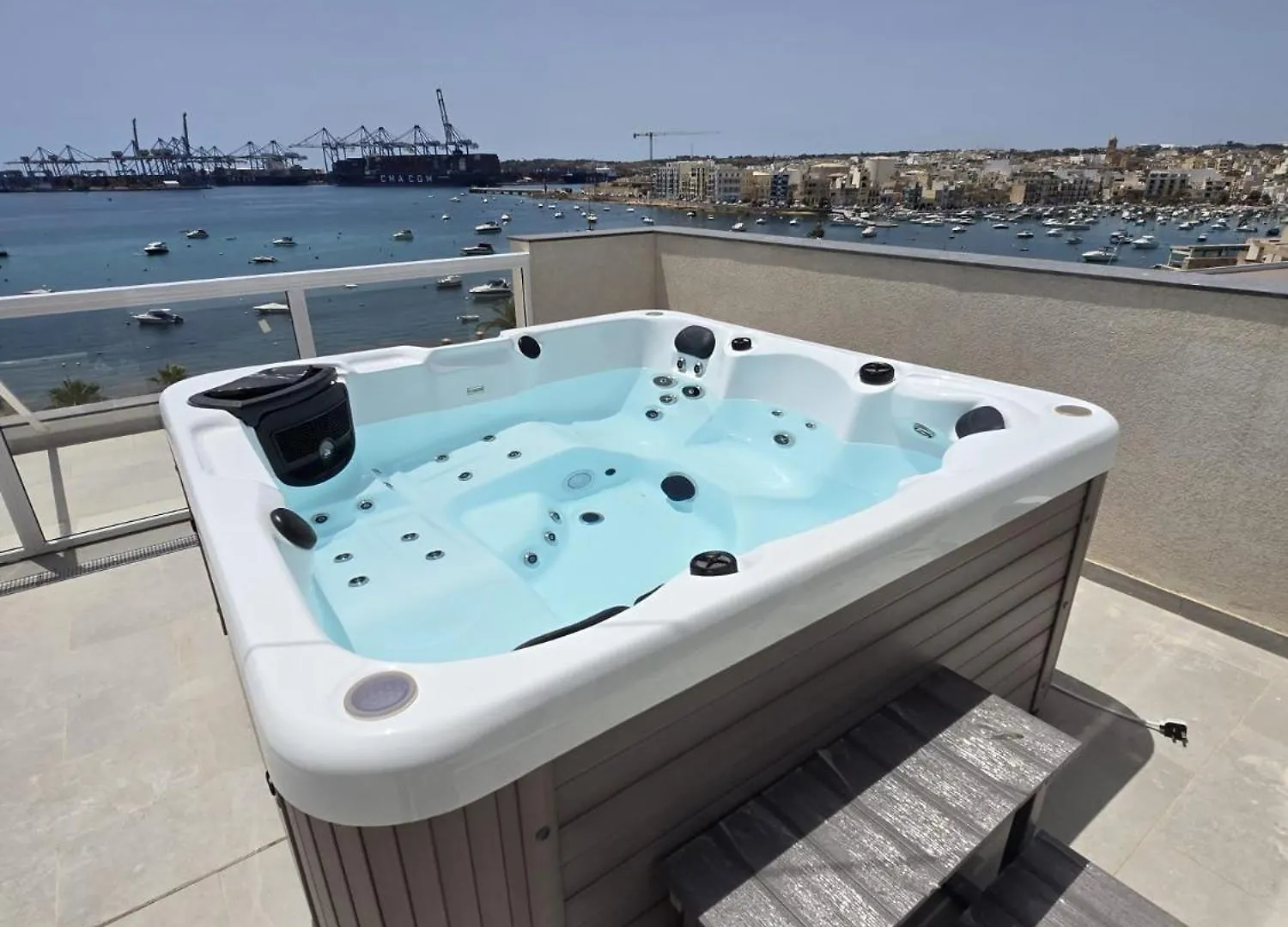 South32 Hotel Birzebbuga