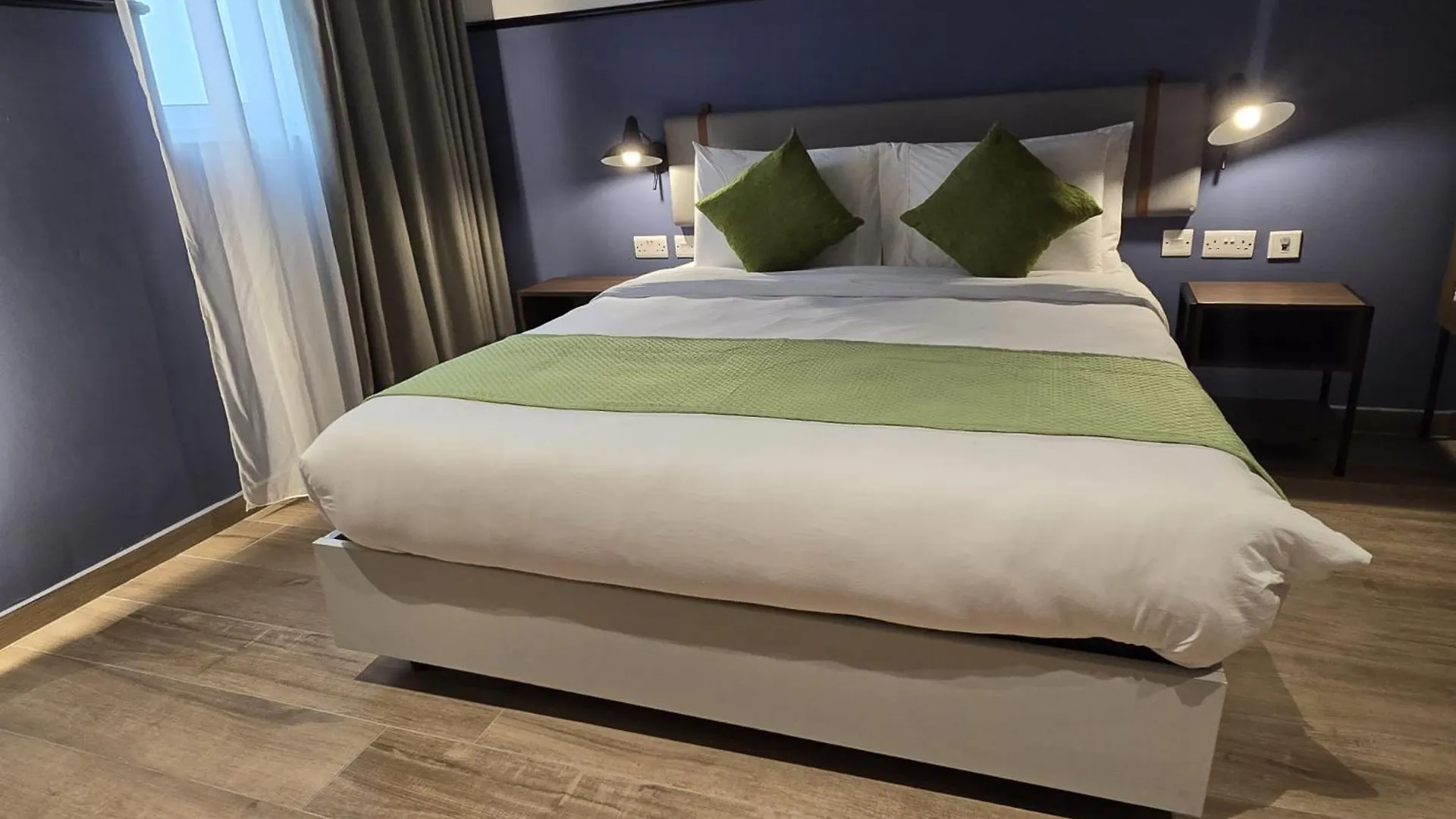 South32 Hotel Birżebbuġa