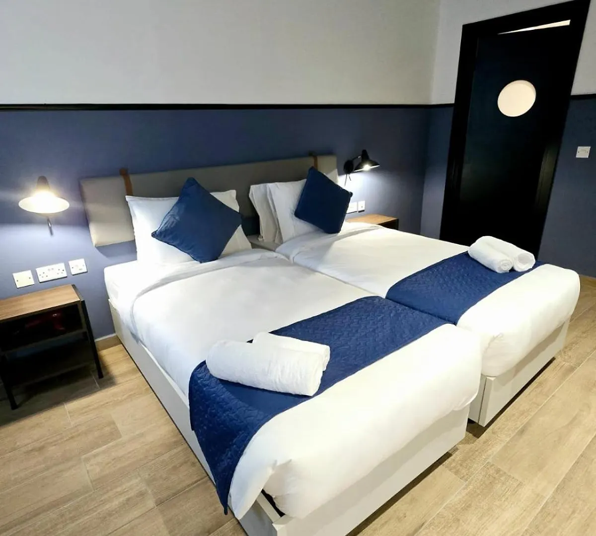 South32 Hotel Birżebbuġa 3*,  Malta